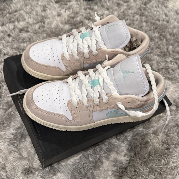 Jordan Women's Shoes Beige and Mint Low Se - Picture 7 of 14